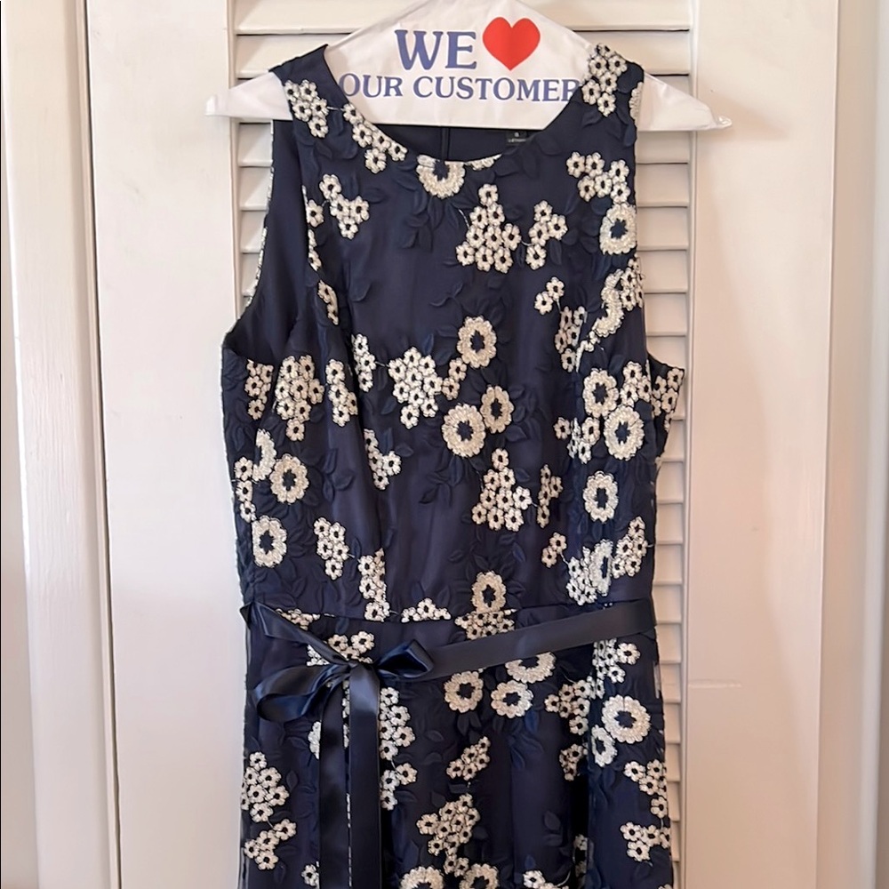 Blue and White A-line Sleeveless Dress with Tie Front